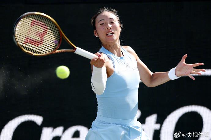 郑钦文因伤退出斯图加特公开赛 展示职业生涯中