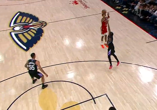 普尔第三节超远三分连中狂砍20分 鹈鹕爵士鏖战